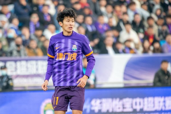 津媒：津门虎客战广州豹，两广东籍球员李永佳、谢维军大概率杆位