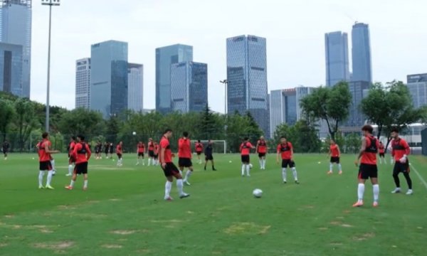 官训日 | 路虽远，行则将至！事虽难，做则可成！成都雄起！