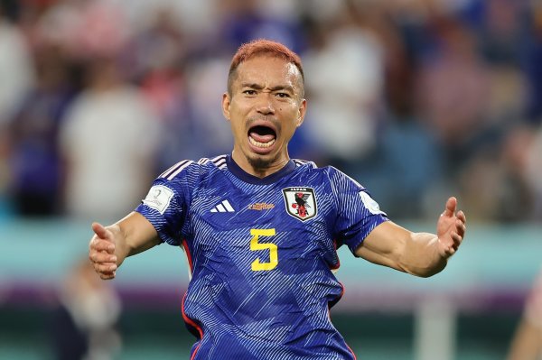 长友佑都：担任队长让我感受到信赖与荣誉 要通过东亚杯展现价值