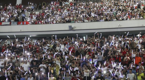 火爆🔥2025苏超8轮48场观众总数已突破110万，场均2.3万人观战